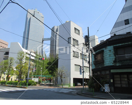 銅屋頂的房子 銅屋頂的房子 65228944