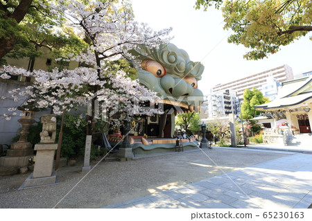 Osaka / Namba Yasaka Shrine Lion Stage Spring ① Osaka / Namba Yasaka Shrine Lion Stage Spring ① 65230163