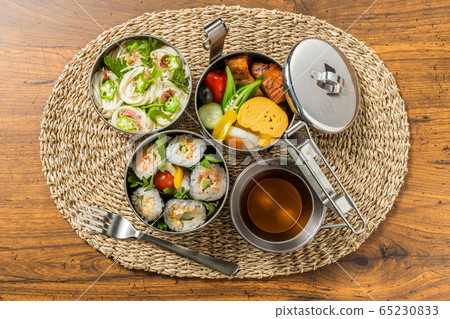 Japanese cuisine noodles and sushi 65230833