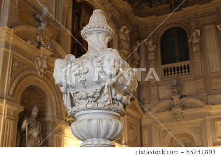 Stone column 65231801