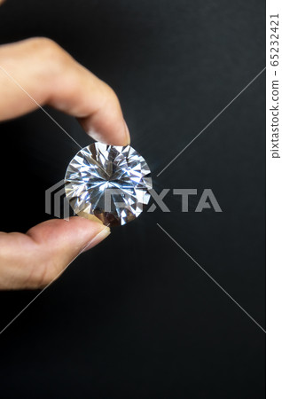 [Gem image] Diamond shine 65232421