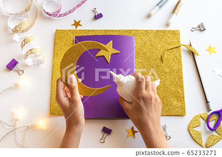 4 Diy Ramadan kareem card with golden crescent 4 Diy Ramadan kareem card with golden crescent 65233271
