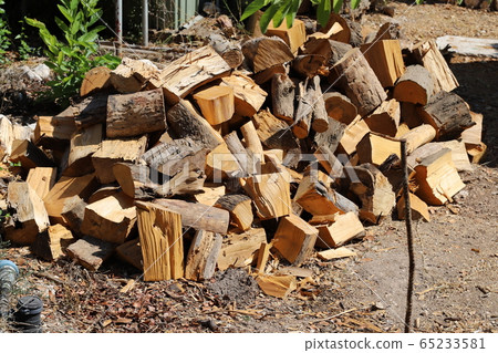 wood, firewood, stack 65233581