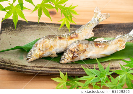鹽烤三文魚 65239265