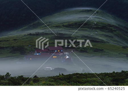 Yakushidake Sanso seen from Mt. Taro 65240525