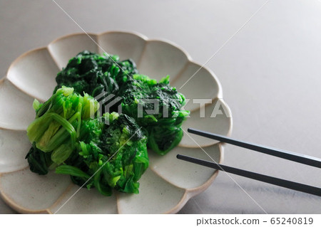 Spinach Spinach 65240819