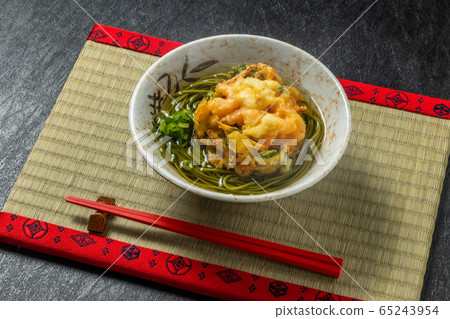 新制的蕎麥麵新制的生蕎麥麵日本食品 65243954