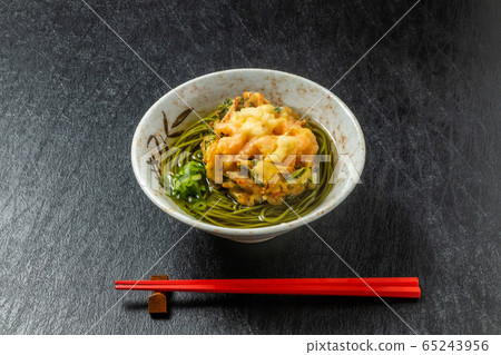 Newly made soba Newly made raw soba Japanese foods Newly made soba Newly made raw soba Japanese foods 65243956