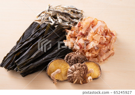 湯湯 65245927