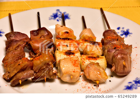 Grilled chicken 65249289