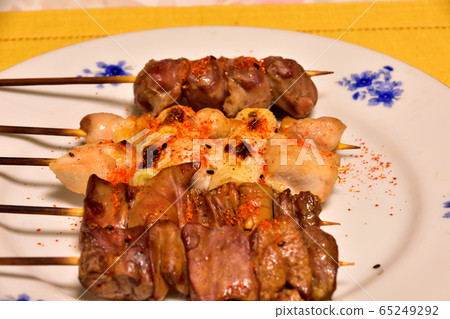 Grilled chicken 65249292