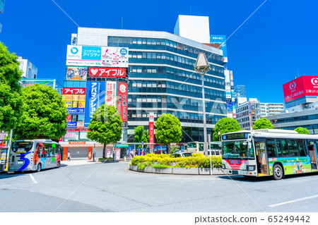 Scenery in front of the Kitaguchi station in Tokyo Kichijoji station 65249442