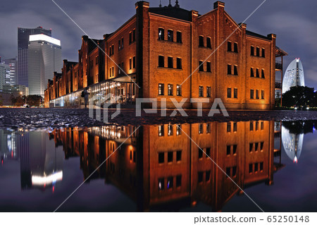 Night view of Yokohama Red Brick Warehouse Night view of Yokohama Red Brick Warehouse 65250148