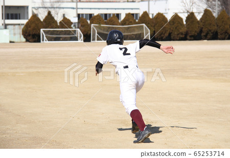 Baseball boy running to base Baseball boy running to base 65253714