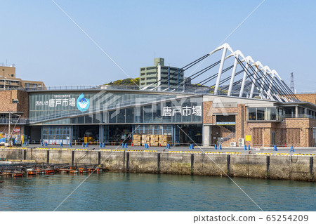 Shimonoseki City, Yamaguchi Prefecture: Karato Market, a fishery market well-known for its puffer fish auctions 65254209
