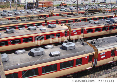 A large number of Japanese National Railways vehicles kept at the Higashi-Omiya yard (2009) 65254533