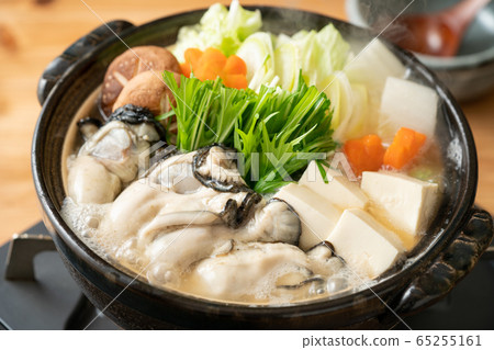 Oyster miso pot 65255161