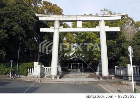 在鮮綠色王子神社(東京都北區) 在鮮綠色王子神社(東京都北區) 65255653