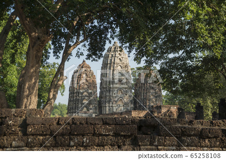 ASIA THAILAND SUKHOTHAI WAT SI SAWAI TEMPLE ASIA THAILAND SUKHOTHAI WAT SI SAWAI TEMPLE 65258108