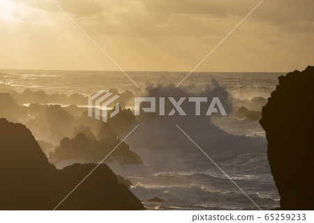 PORTUGAL MADEIRA PORTO MONIZ COAST 65259233