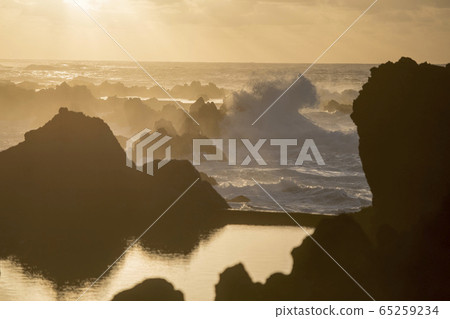 PORTUGAL MADEIRA PORTO MONIZ COAST 65259234