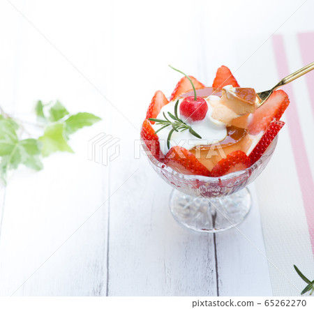 Parfait Pudding Mode 65262270