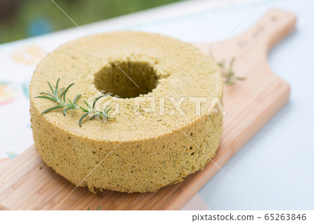 Chiffon cake matcha 65263846