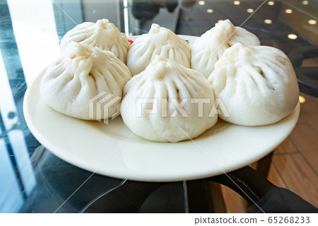 Steamed buns stuffed with minced pork  Steamed buns stuffed with minced pork  65268233