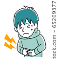 Boys feeling abdominal pain 65269377