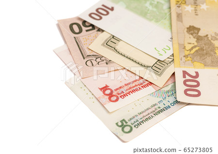 Chinese yuan, European euro notes and American Chinese yuan, European euro notes and American 65273805