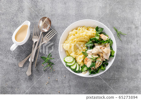 Mashed potato with grilled chicken and spinach Mashed potato with grilled chicken and spinach 65273894