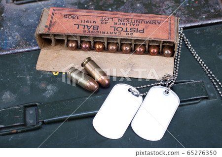 Pistol ball caliber .45 M1911 box with cartridges Pistol ball caliber .45 M1911 box with cartridges 65276350