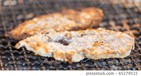 木炭烤鹽鯨_燒烤/燒烤/木炭/網烤/ bincho木炭/七輪/露營/進餐/食物/木炭 65279515