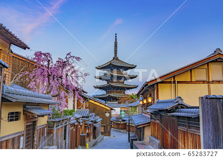 Kyoto Spring Yasaka Tower (Hokanji Temple) 65283727