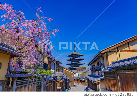 Kyoto Spring Yasaka Tower (Hokanji Temple) 65283923