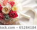 Roses bouquet 65284184