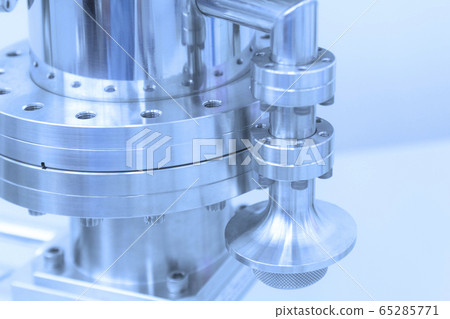 Detail of vacuum equipment with steel flanges 65285771