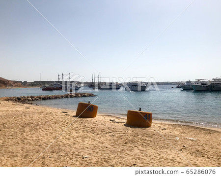 A variety of motor and sailing ships, boats 65286076