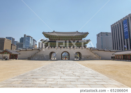 Kyng-bokkung Kyng-bokkung 65286604