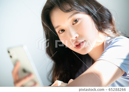 Lifestyle Female Asian Single Portrait Lifestyle Female Asian Single Portrait 65288266