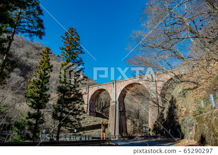 群馬縣冬季臼井通梅根橋 群馬縣冬季臼井通梅根橋 65290297