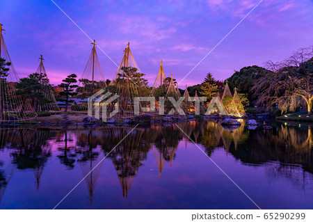 Aichi Prefecture Nagoya City Shirotori Garden Snow Illumination 65290299