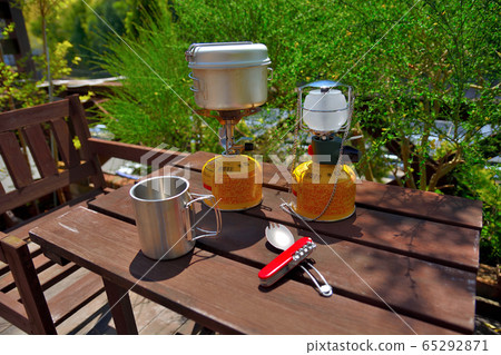 Image of camping ・Gas stove, mug, gas lantern, survival tool and titanium spoon (1) 65292871