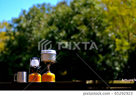 Outdoor image, camping equipment, solo gas lantern, gas stove and mug (1) 65292923