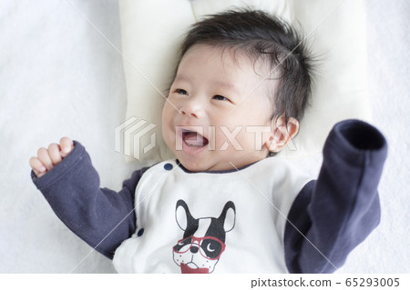 一個開心寶貝 一個開心寶貝 65293005