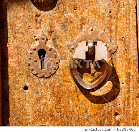 in iran antique  door entrance 65293466