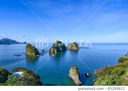 Nishiizu Dogashima Sanshirojima bathing in the morning sun Nishiizu Dogashima Sanshirojima bathing in the morning sun 65293612