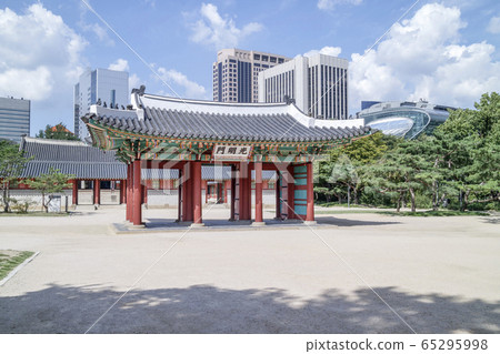 Gwangmyeongmun, Deoksugung, Jung-gu, Seoul 65295998