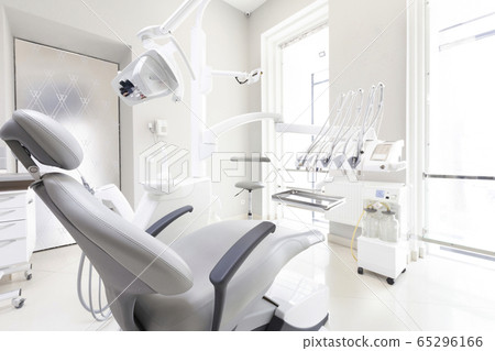 Dentist tools and professional dentistry chair in modern clinic Dentist tools and professional dentistry chair in modern clinic 65296166
