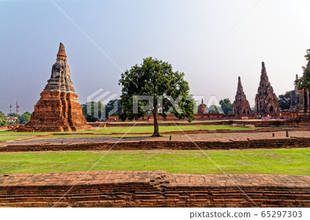Wat Chaiwatthanaram temple in Ayuthaya Historical Wat Chaiwatthanaram temple in Ayuthaya Historical 65297303